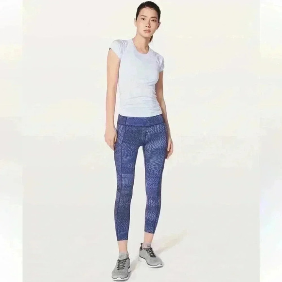Lululemon legging - Picture 1 of 7